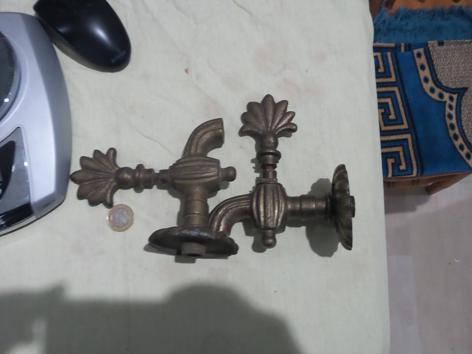 antika hamam çeşmesi