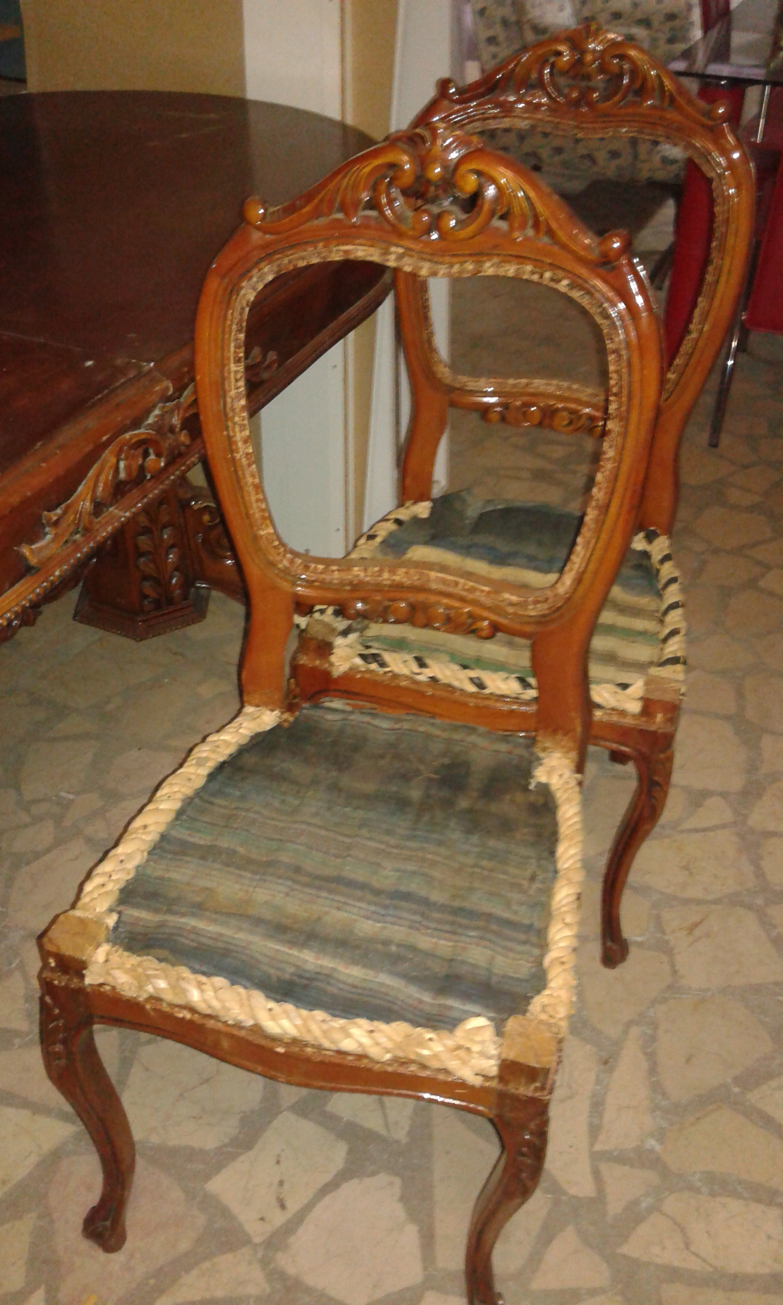 MASA SANDALYE
