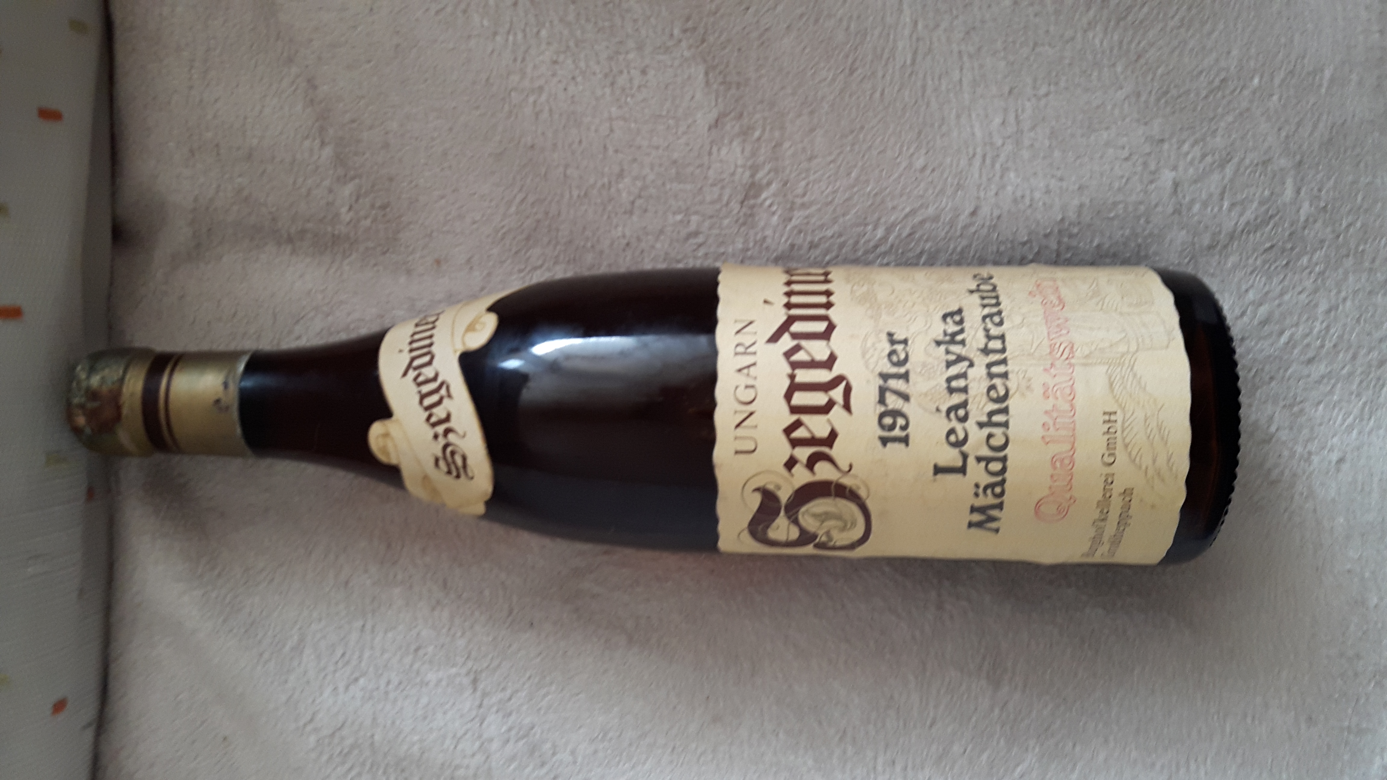 Szegediner * 1971er Leannyka madchentraube