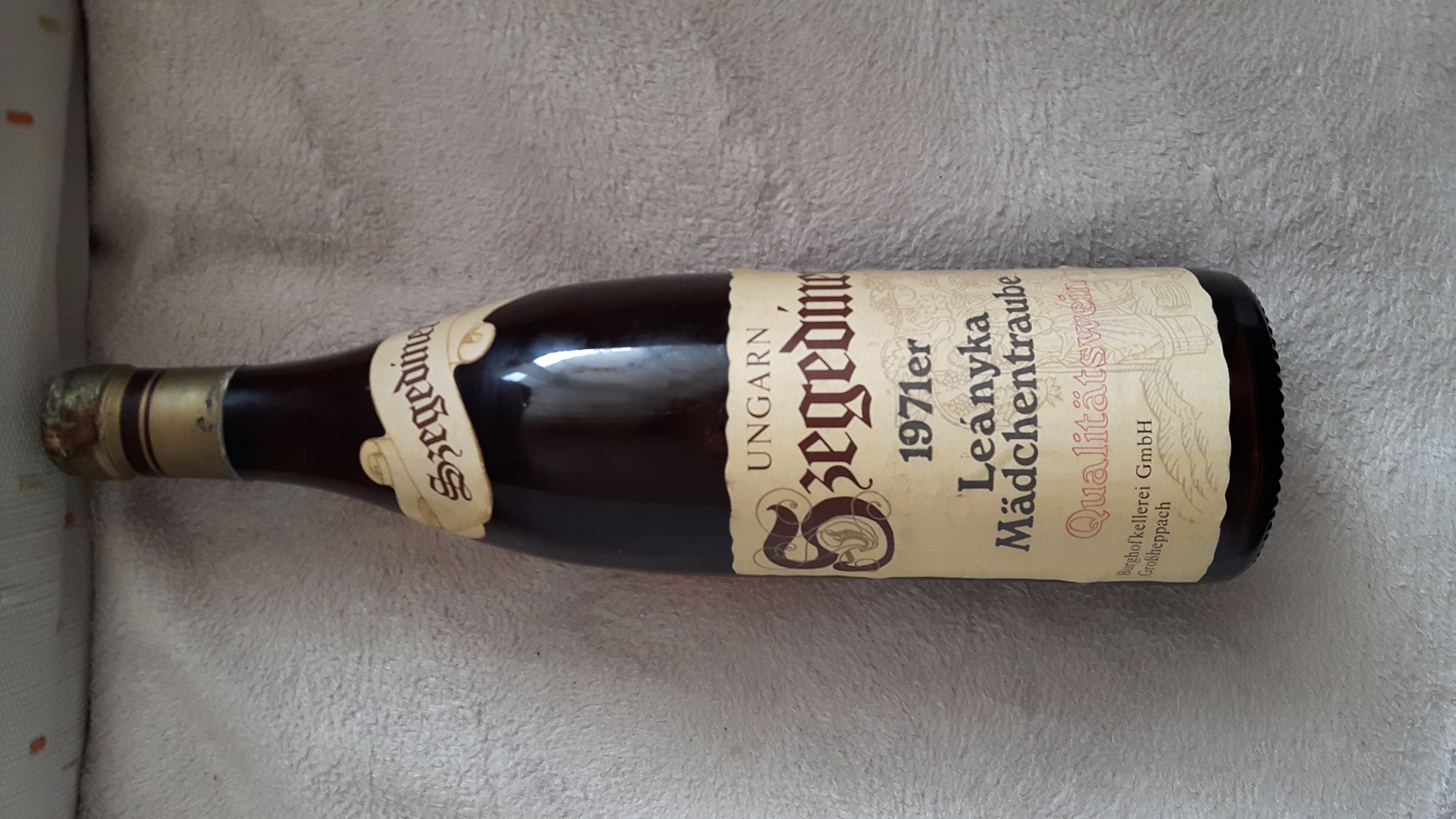 Szegediner * 1971er Leannyka madchentraube