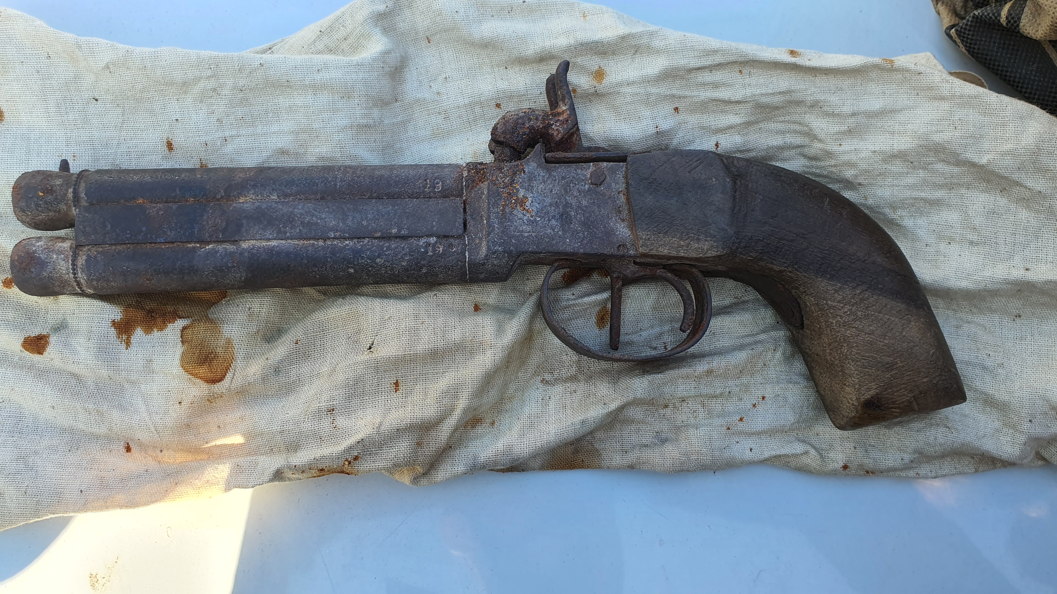 1800 yıllardan kalma antika çift tetik dolma çakmaklı pistov