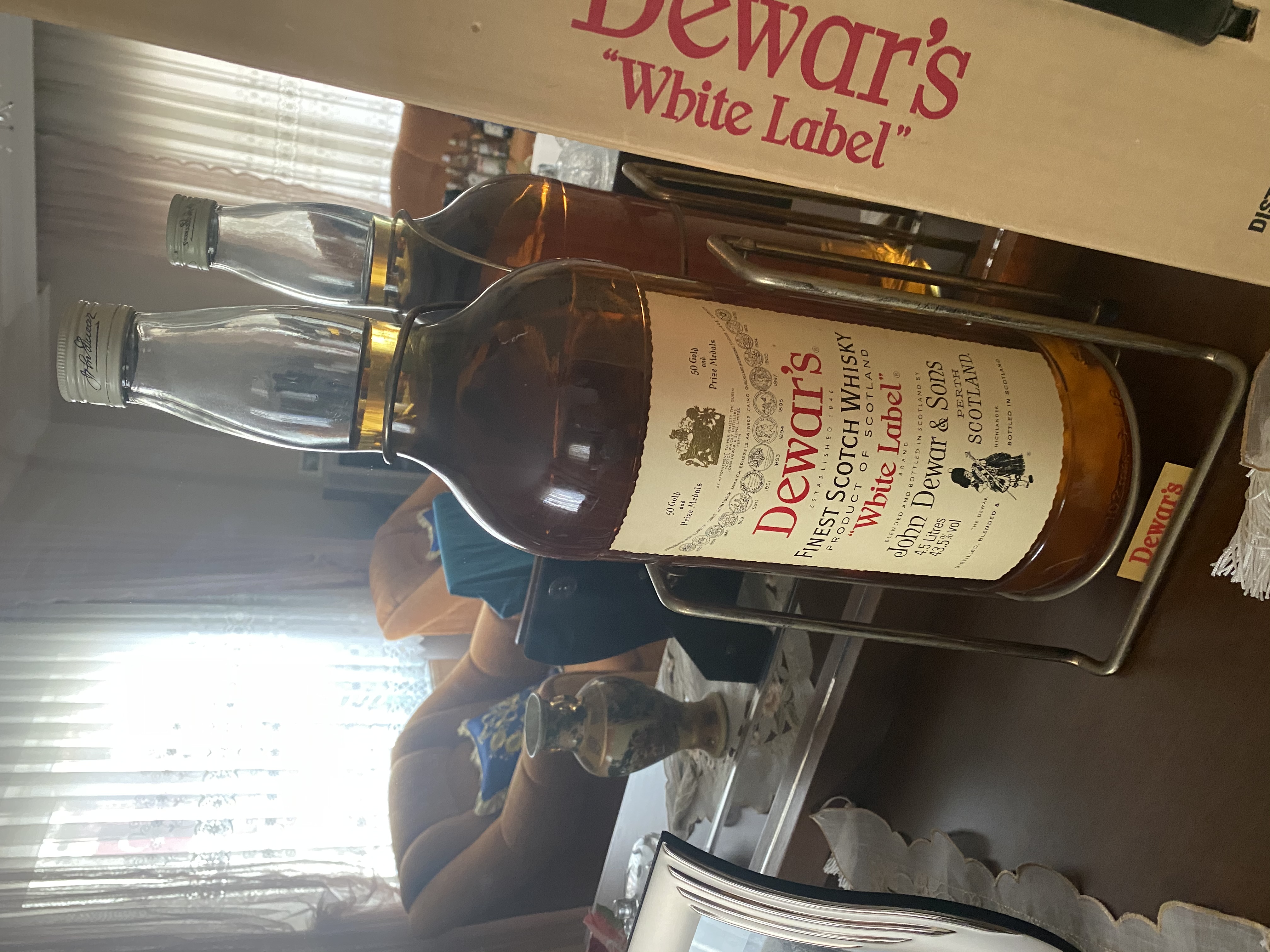 Dewar’s white Label
