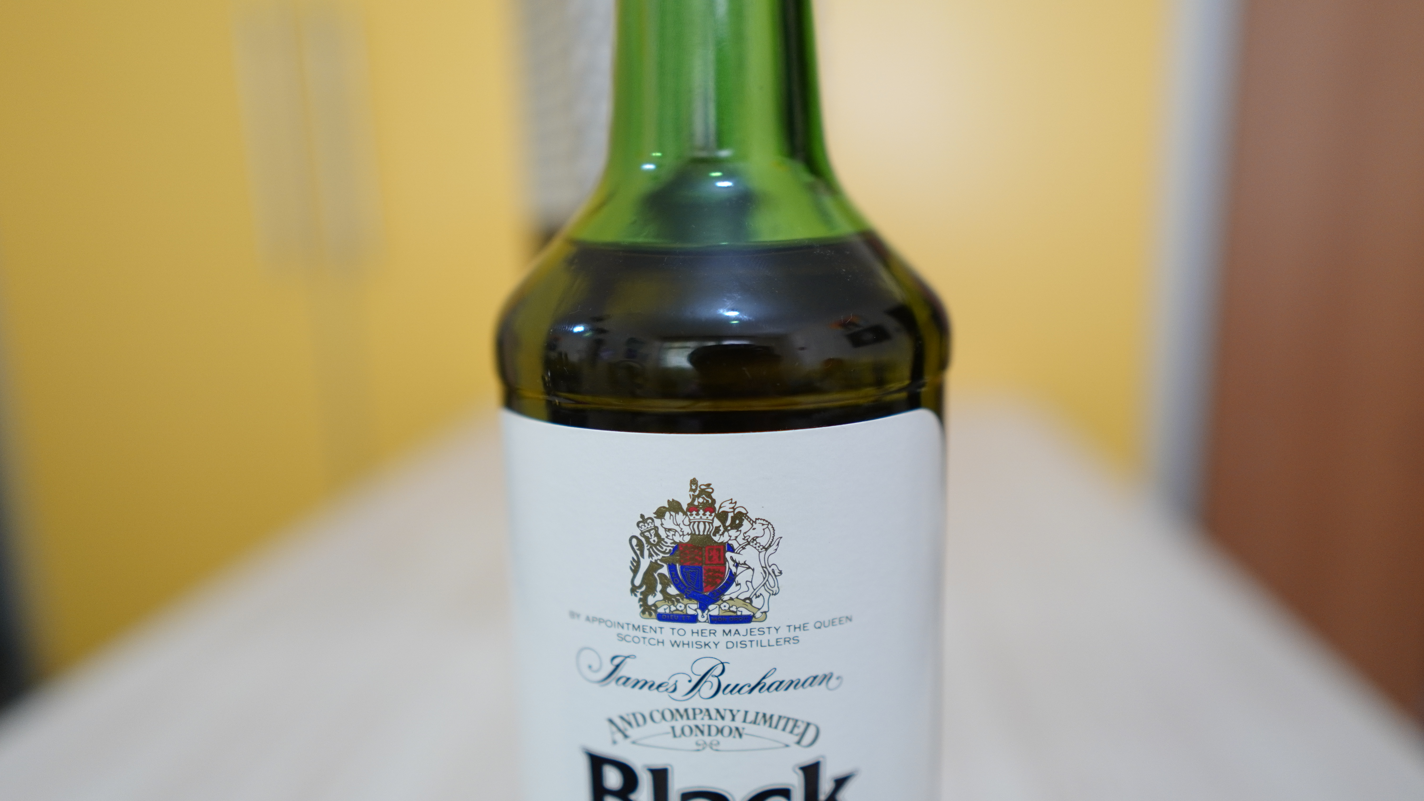 Black & White Scotch Whisky (Orijinal İskoç Viskisi) 1976
