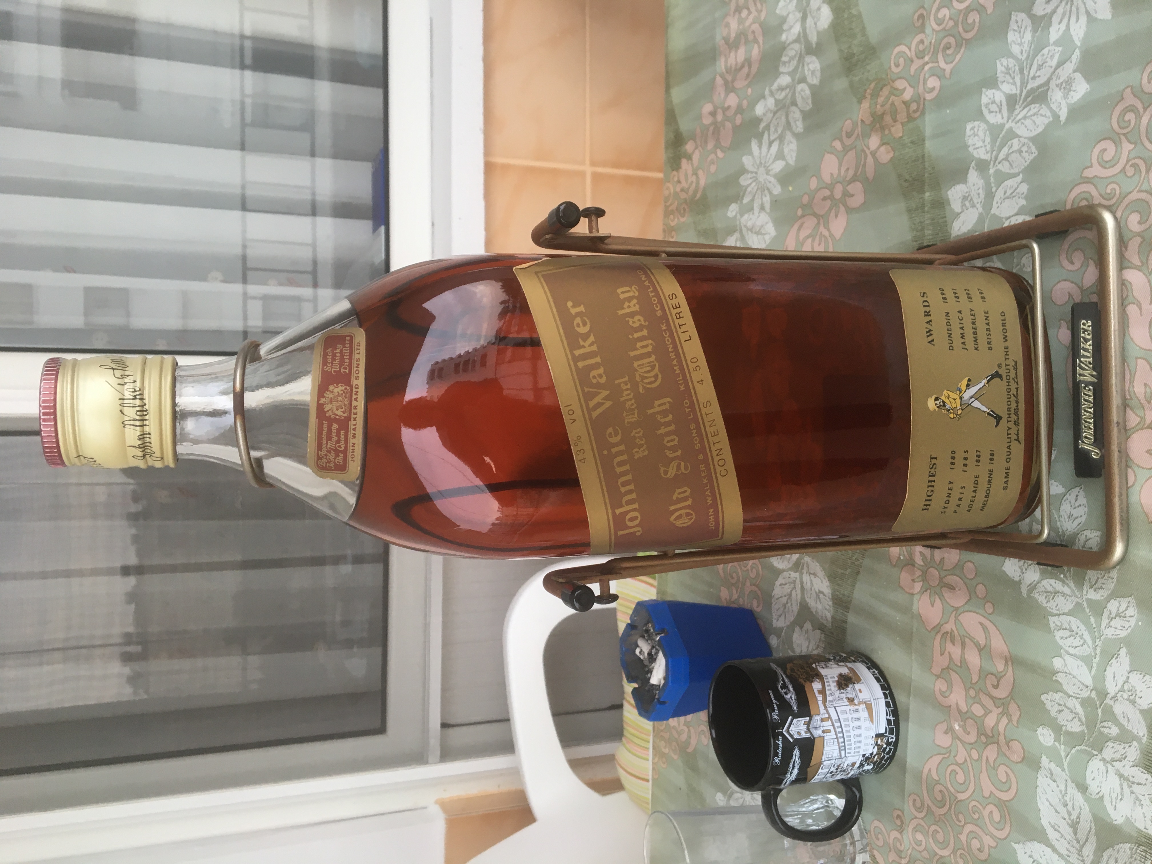 1987 Johnnie Walker 4.5 lt iyi muhafaza edilmiştir,Acil satılık5068306677 mersin