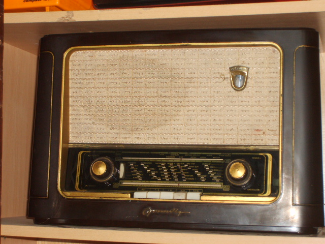 Antika Grundig  Radyo