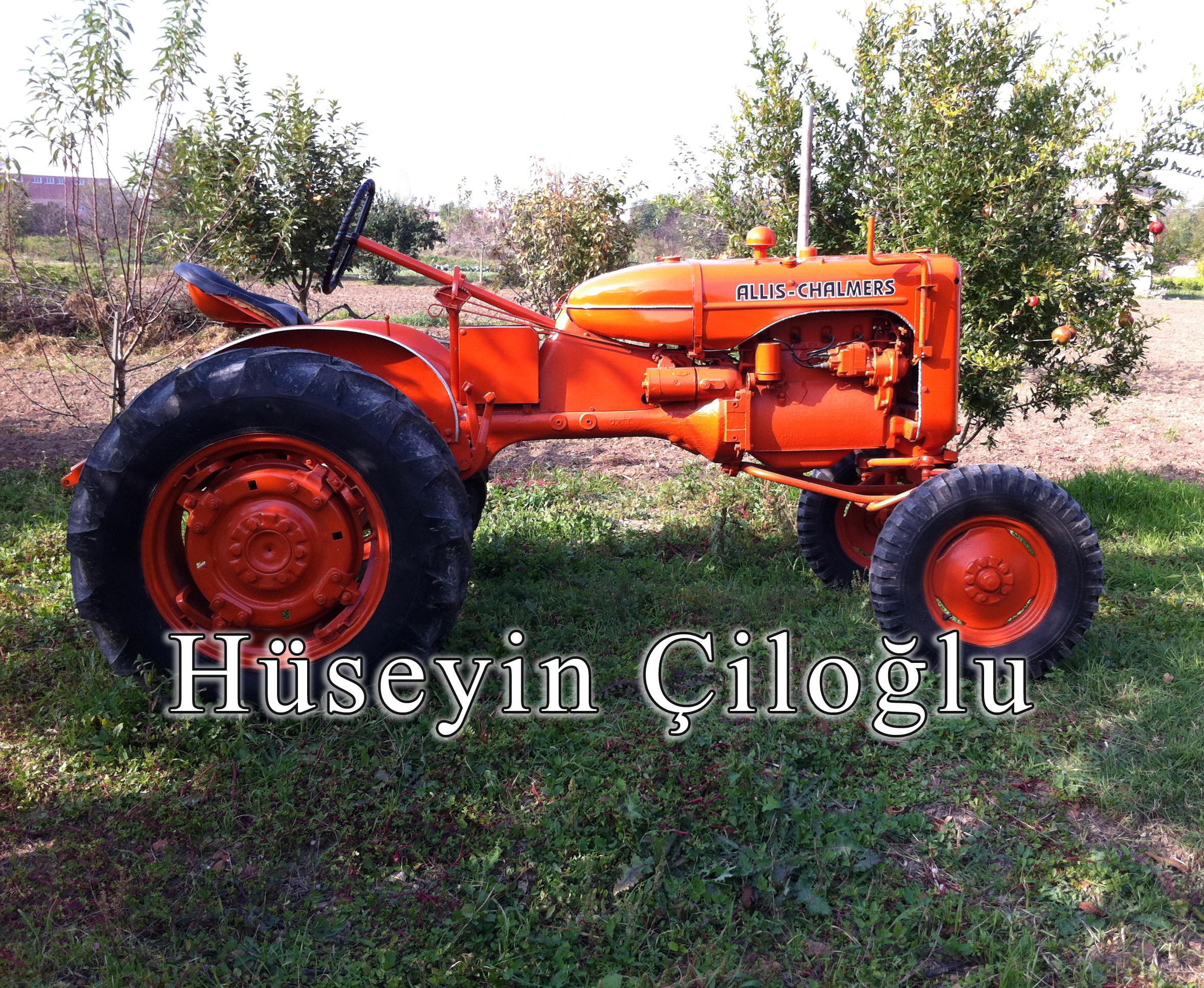 Antika Traktör Fotoğrafları