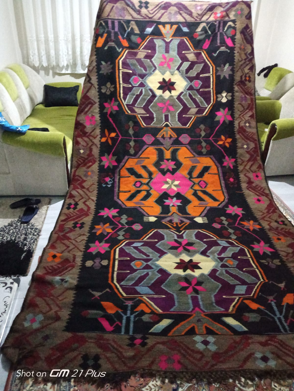 80 yıllık antika el örmesi kilim
