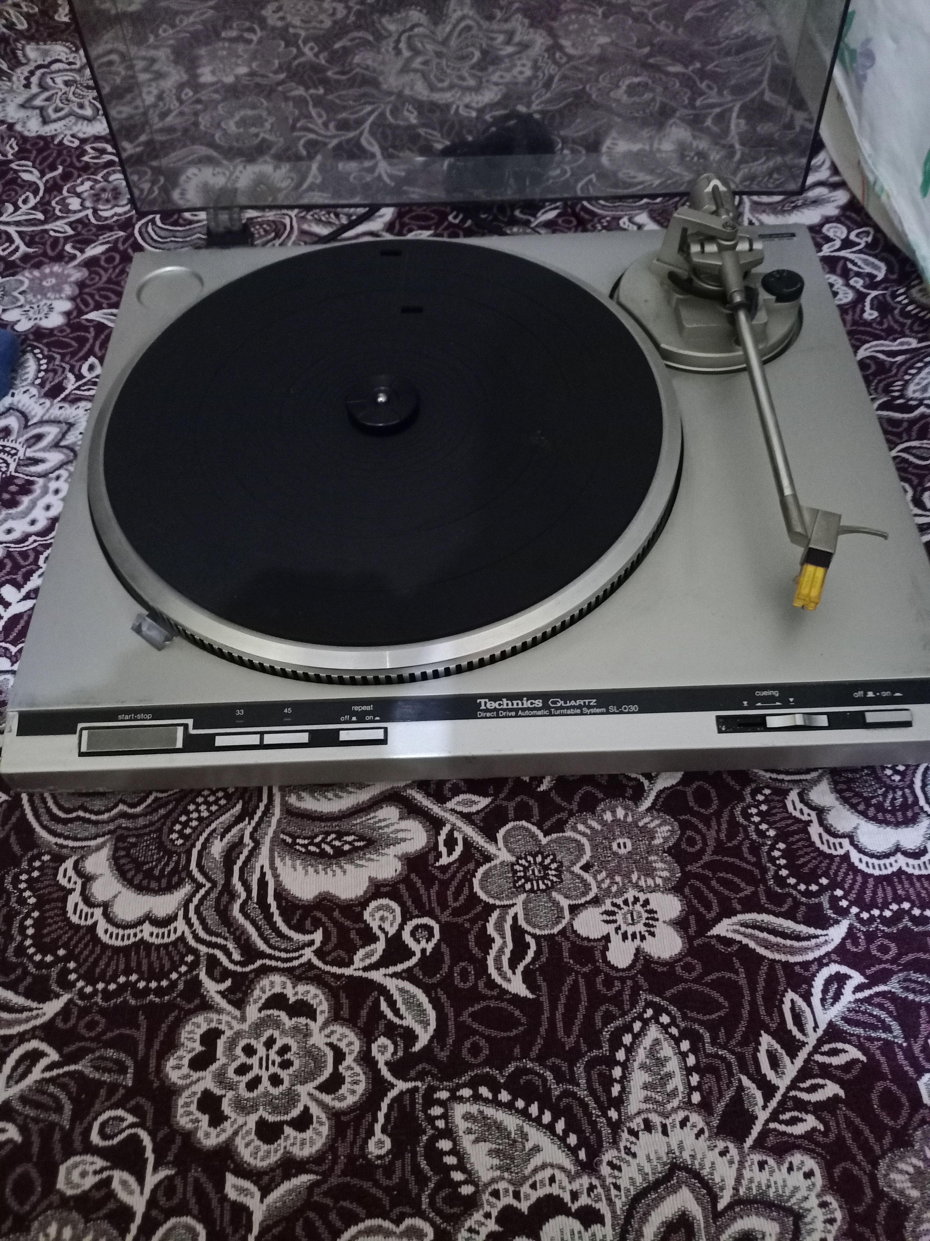 Technics SL-Q30 Turntable