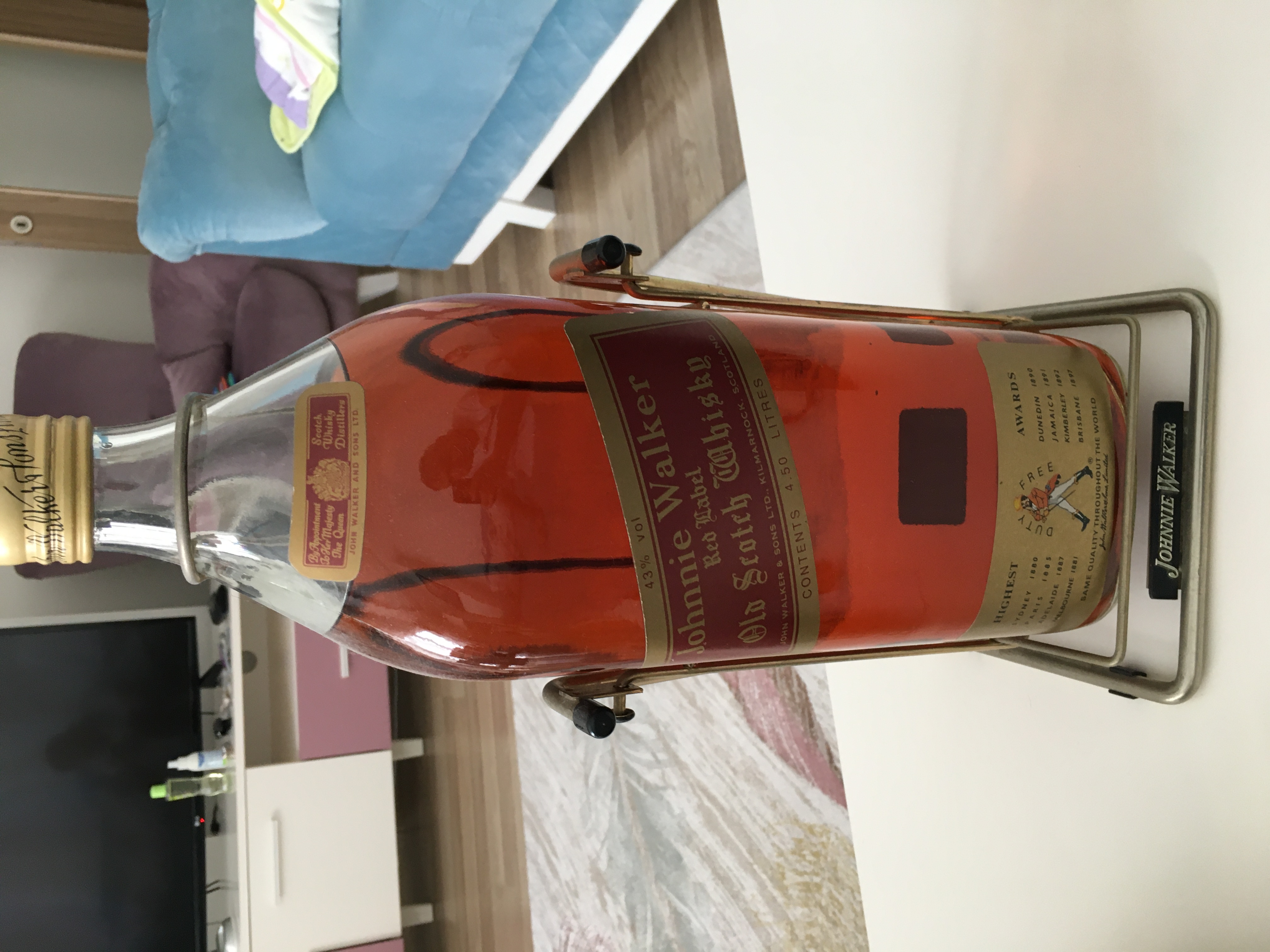 Johnnie Walker (Red Label)