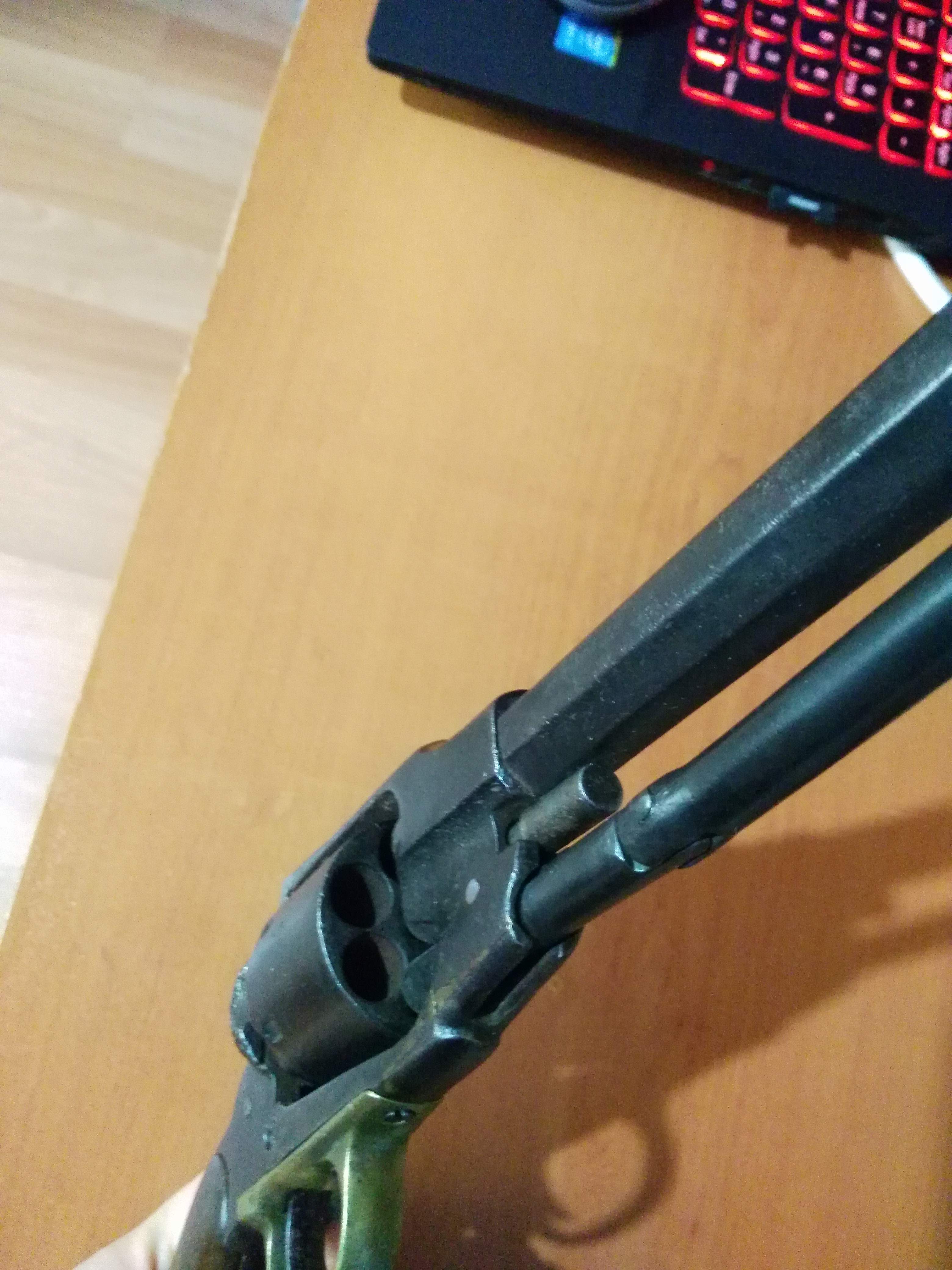 COLT 6 PATLAR