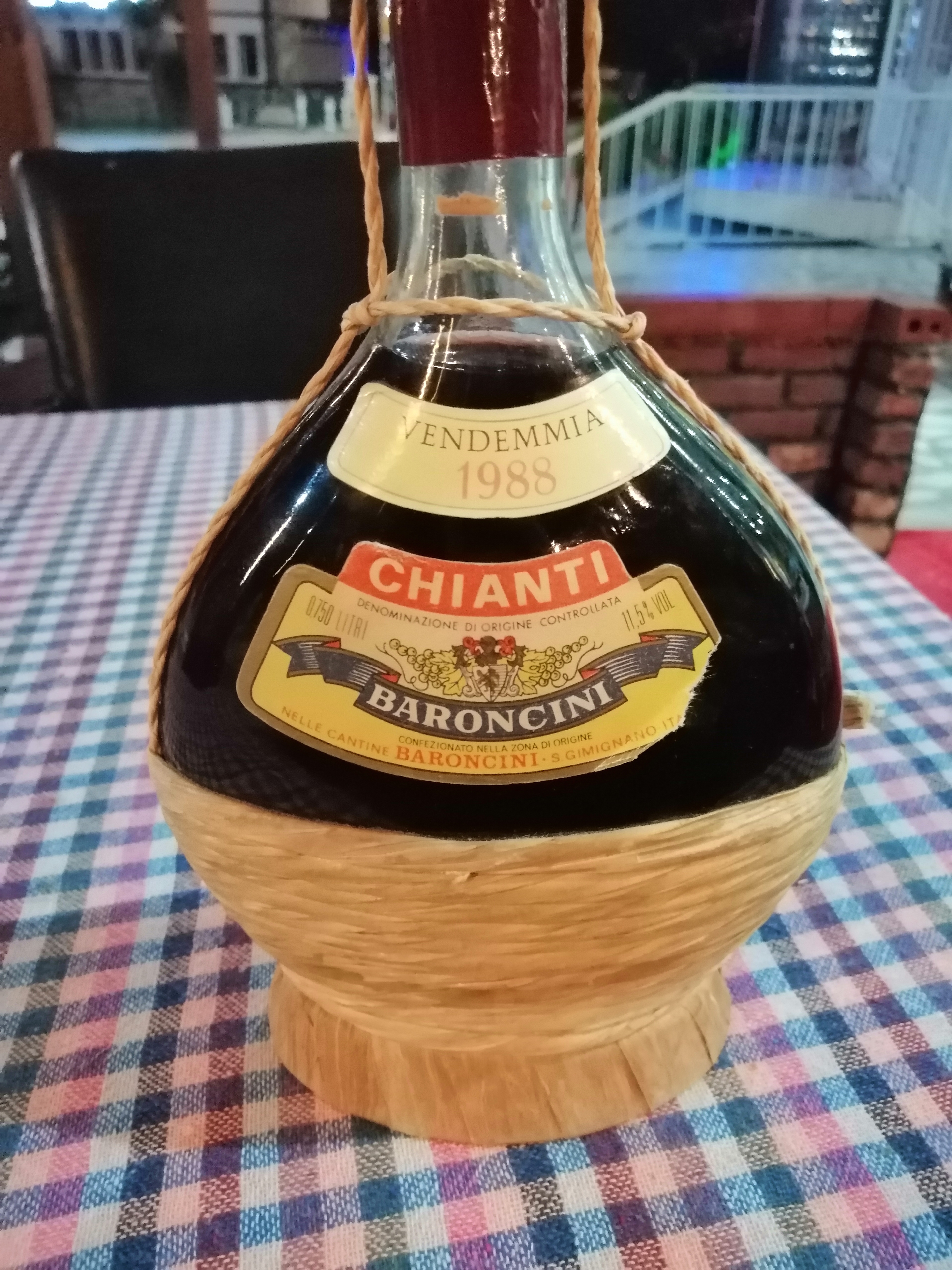 1988 Chianti Baroncini İtalyan Şarabı