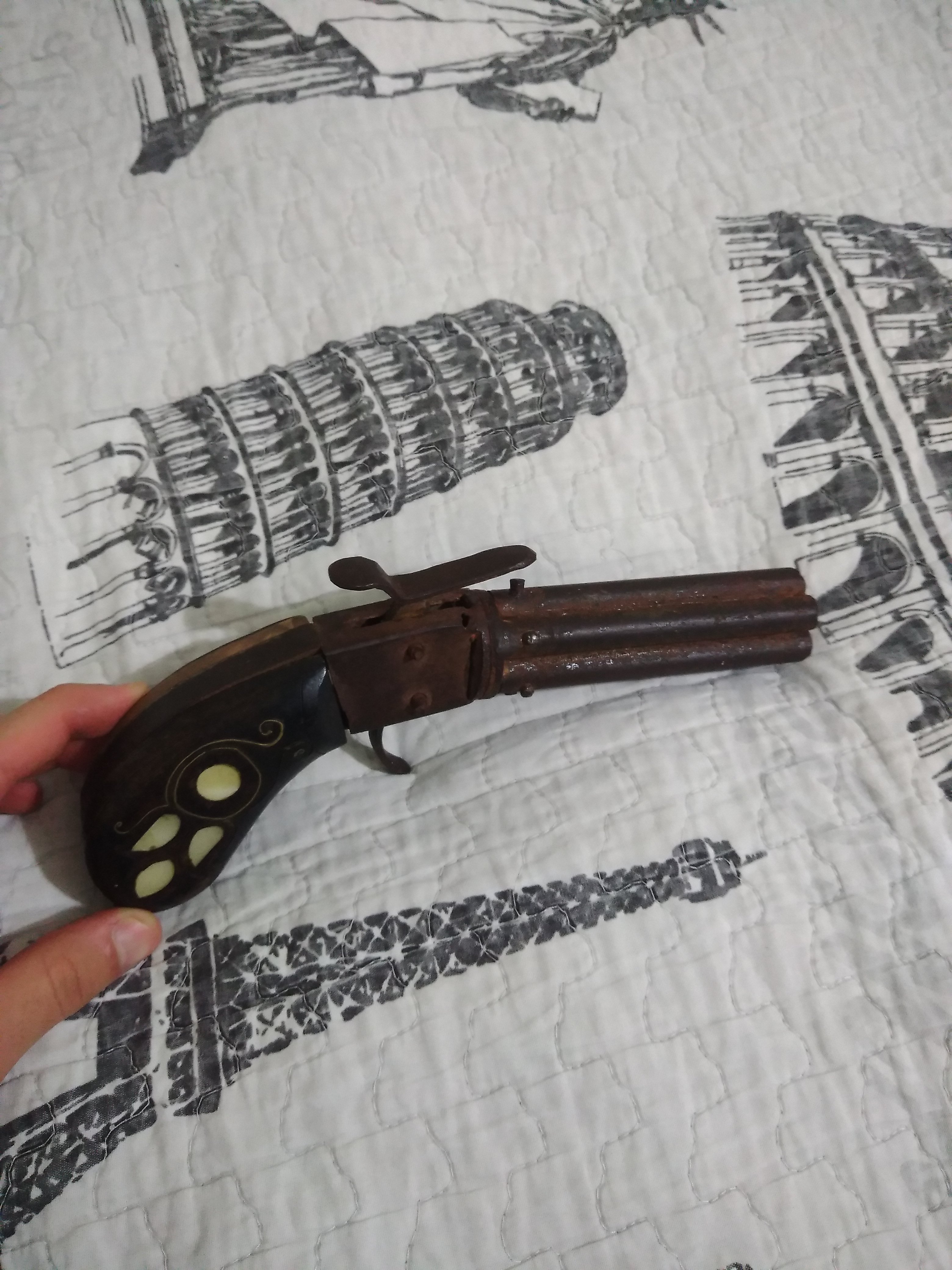 Antika 6 patlar tabanca