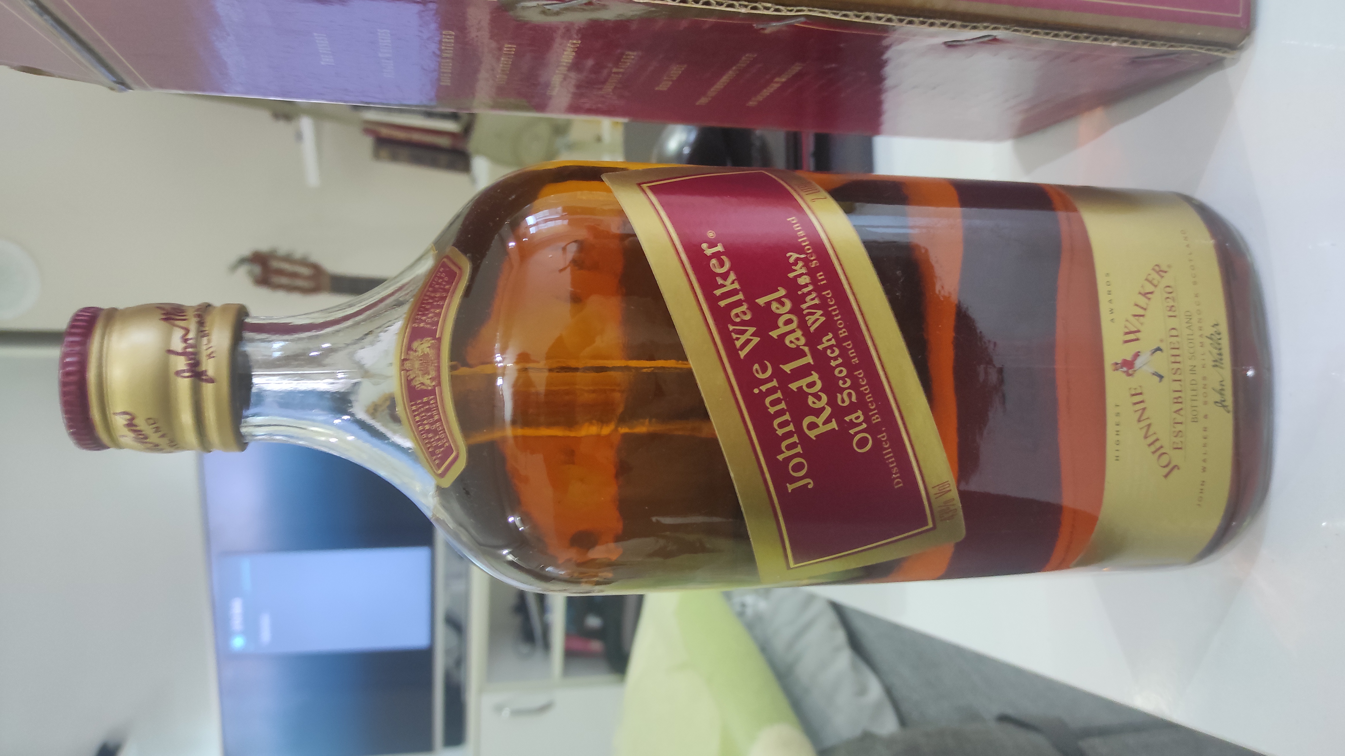 Johnny Walker Red Label 200cc 30 yıllık