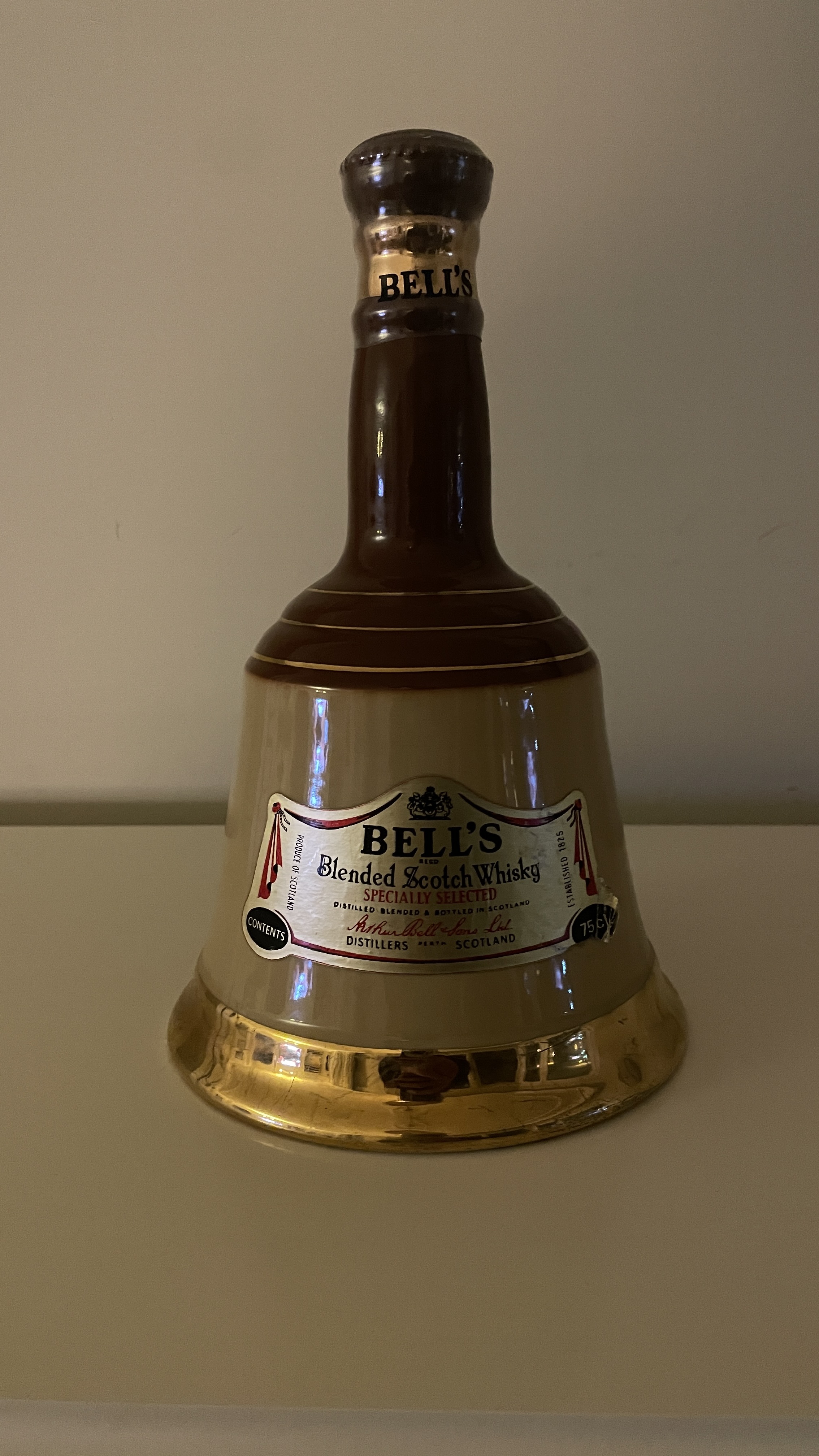 Bells Blended Scotch Whisky 1070's