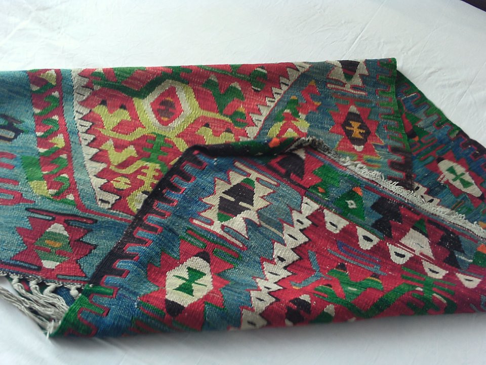antika kilim
