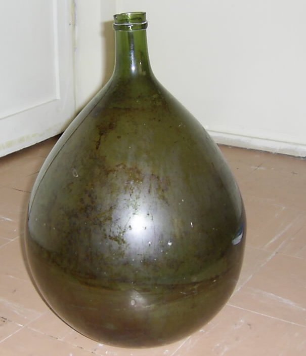 DEV ŞİŞE