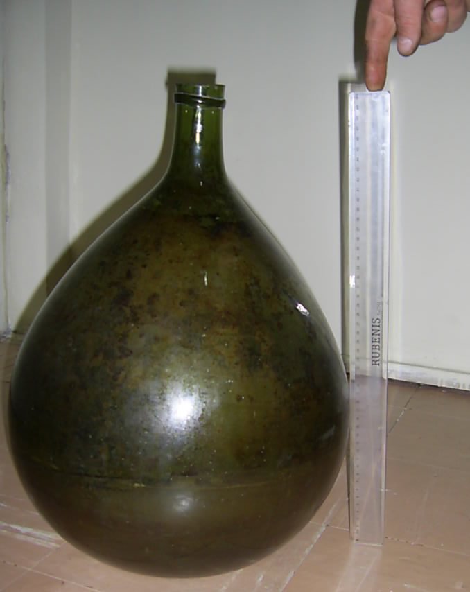 DEV ŞİŞE