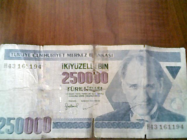 İkiyüzelli Bin Türk Lirası