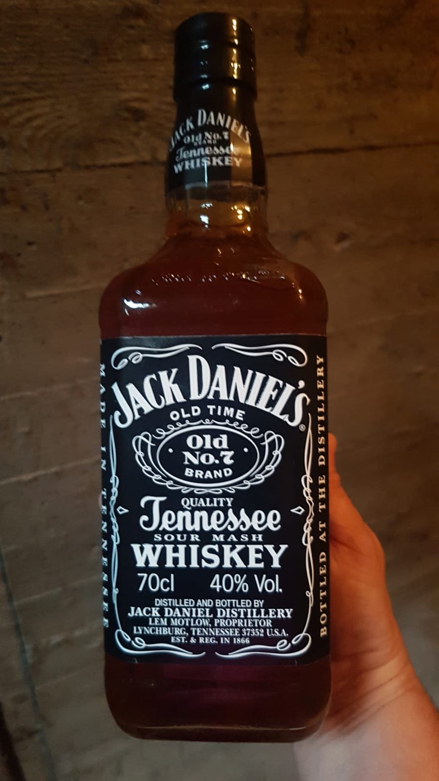 JACK DANİELS VE JOHNNİE WALKER