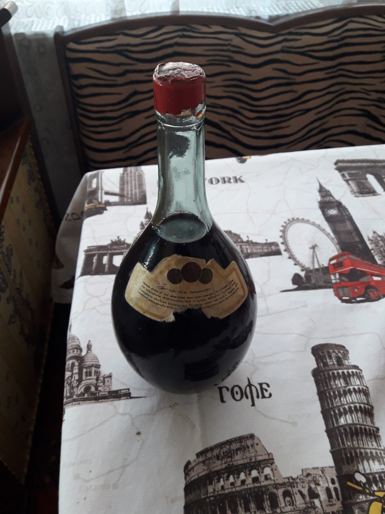 1970 yapımı papaskarası şarap