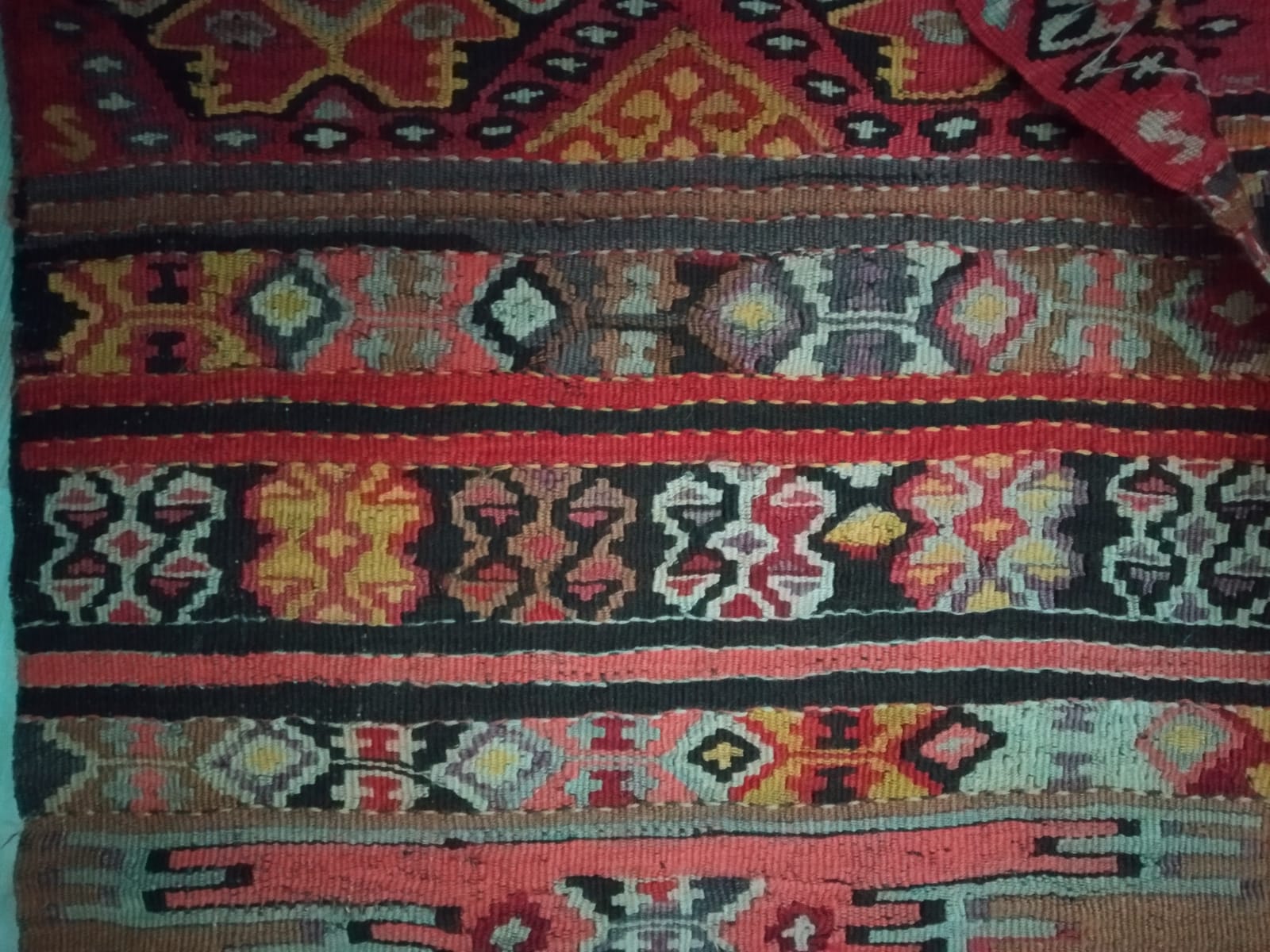 Keçi Kılından Yaklaşık 150 yıllık ikiz kilim