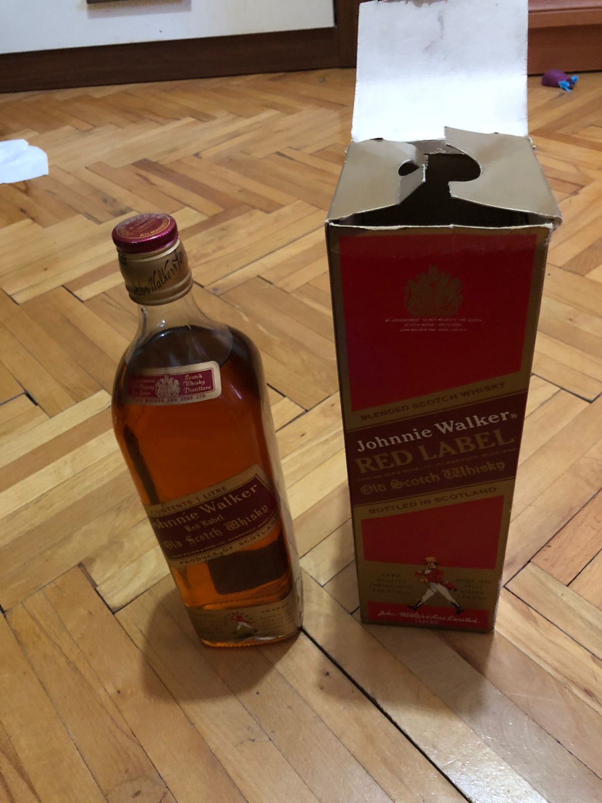 1985 johnnie walker red label